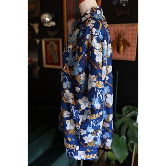 KC Royals Mens Minitmart Hawaiian Short Sleeve Oversize Button Up Shirt Size XL - Picture 3 of 9